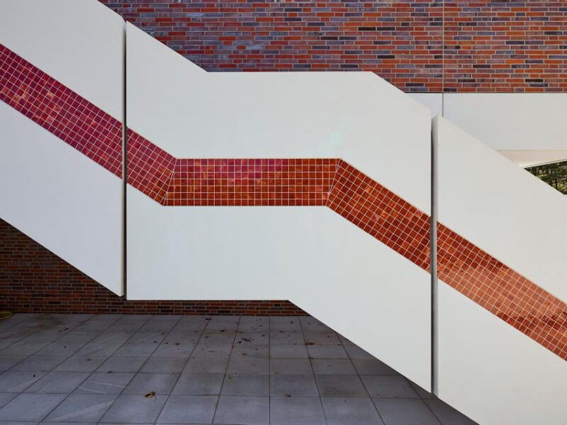 potsdam-entry-to-das-minsk-art-house-in-potsdam