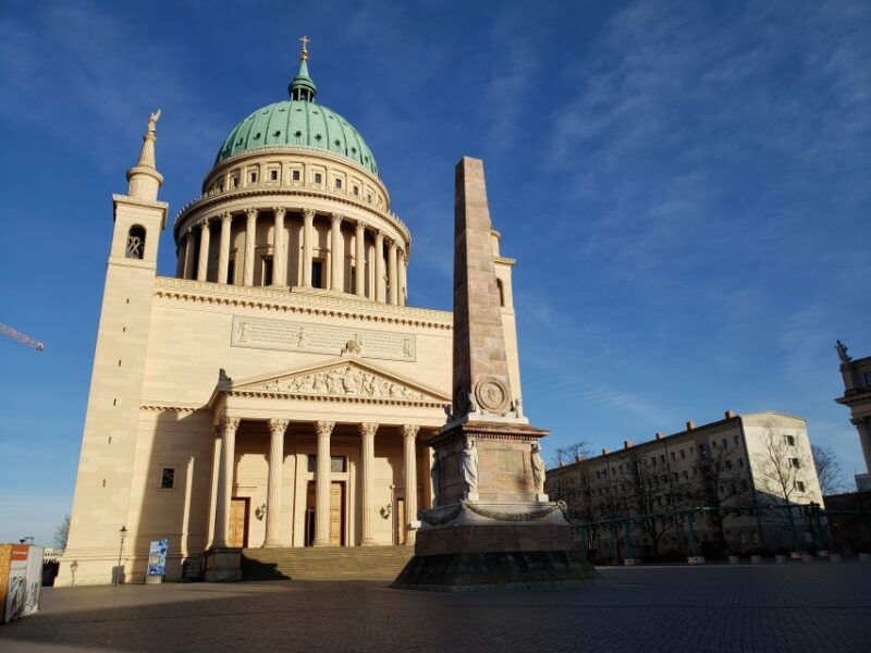 potsdam-private-bus-tour-with-park-walk-to-sanssouci-palace