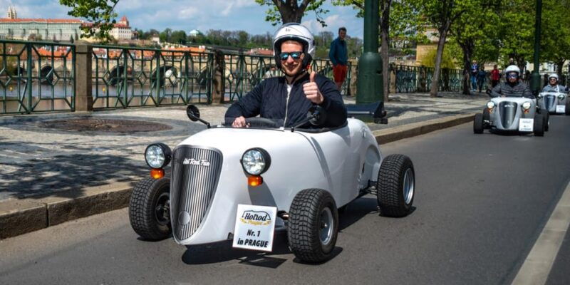 prague-sightseeing-tour-in-a-mini-hot-rod