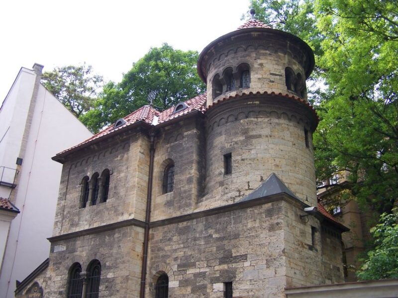 prague-walking-tour-old-town-jewish-quarter-astronomical