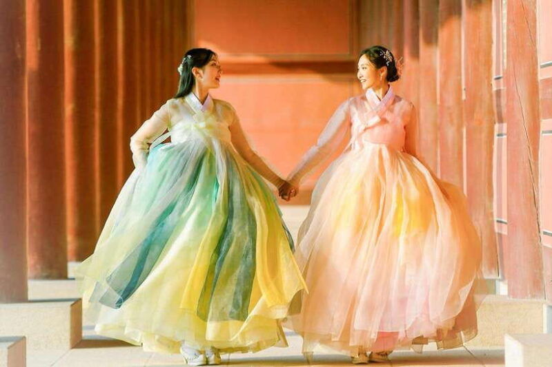 premium-hanbok-experience-at-hanboknam-gyeongbokgung