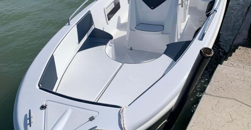 private-boat-tour-visit-the-major-islands-venice