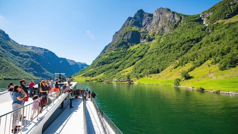 private-day-tour-flam-railway-fjord-cruise-from-bergen