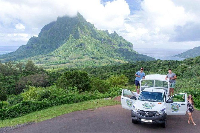 Private Morning Moorea 4WD Tour with Champagne - Exploring the Itinerary in Detail