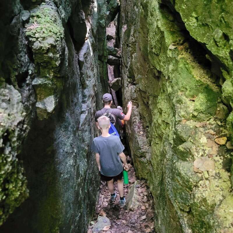 private-nottawasaga-bluffs-caves-hike-creemore-collingwood