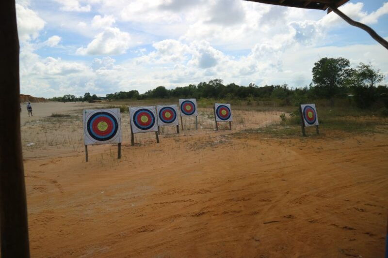 private-tour-blue-lake-sand-dunes-bintan