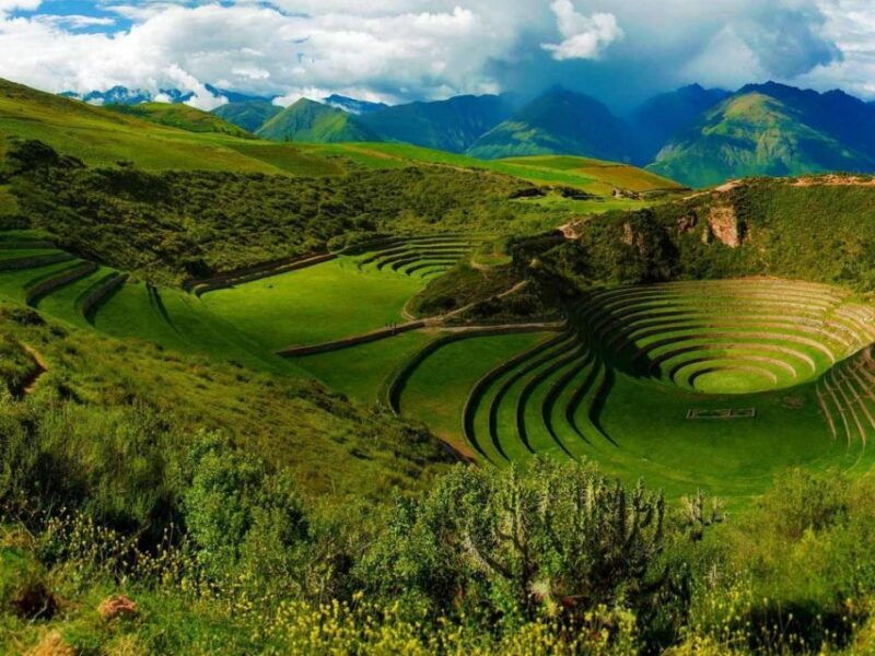 private-tour-sacred-valley-maras-and-machu-picchu-2-days