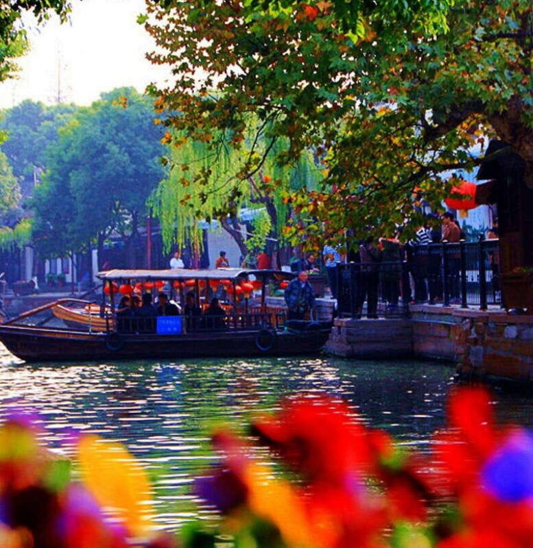 private-tourzhujiajiao-water-town-by-german-speaking-guide