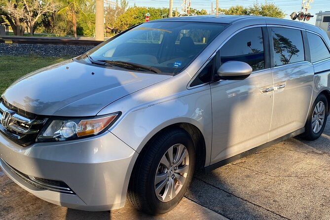Private Transfer from Newcastle Port to Newcastle Airport (NTL) - Vehicle Options & Group Accommodation