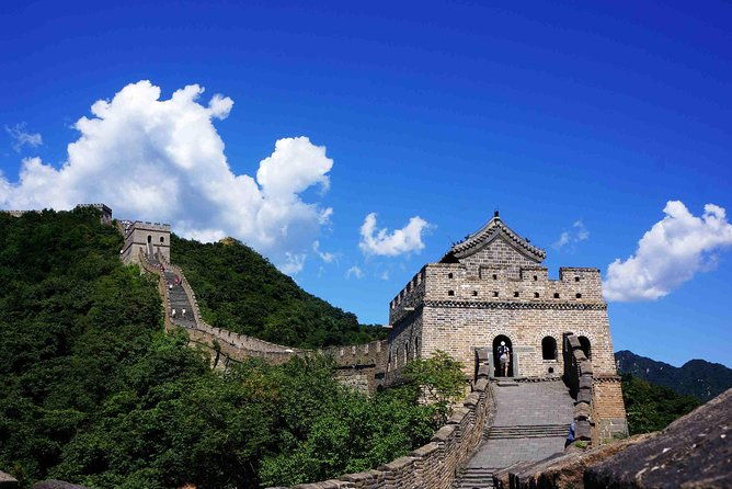 Private Transfer to Mutianyu Great Wall and Ming Tombs from Beijing - The Experience from a Traveler’s Perspective