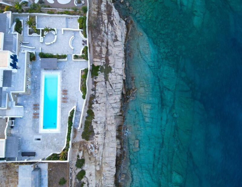 private-transferfrom-your-villa-to-scorpios-with-sedan