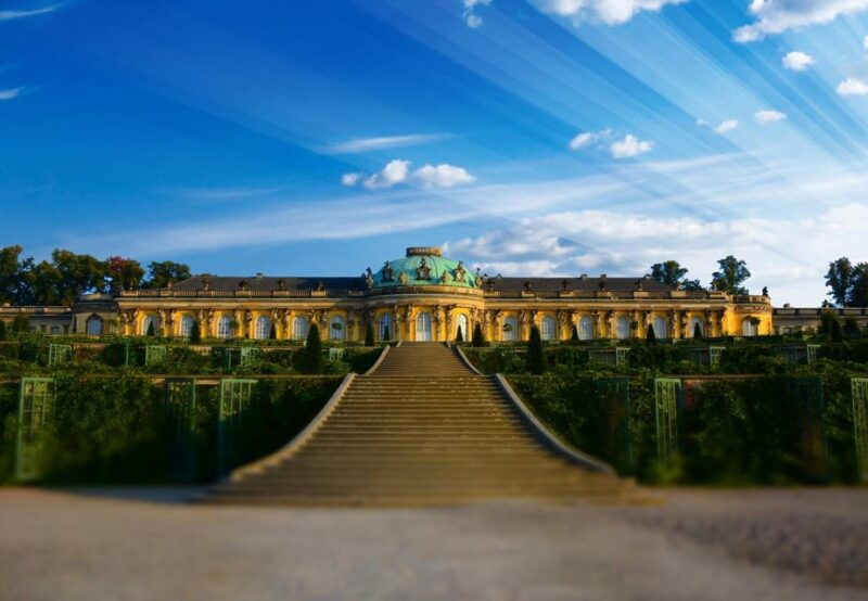 private-trip-berlin-to-potsdam-sachsenhausen-local-driver