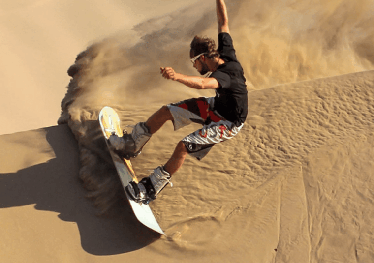 pro-sanboarding-or-skiing-in-huacachina-from-lima-day-trip