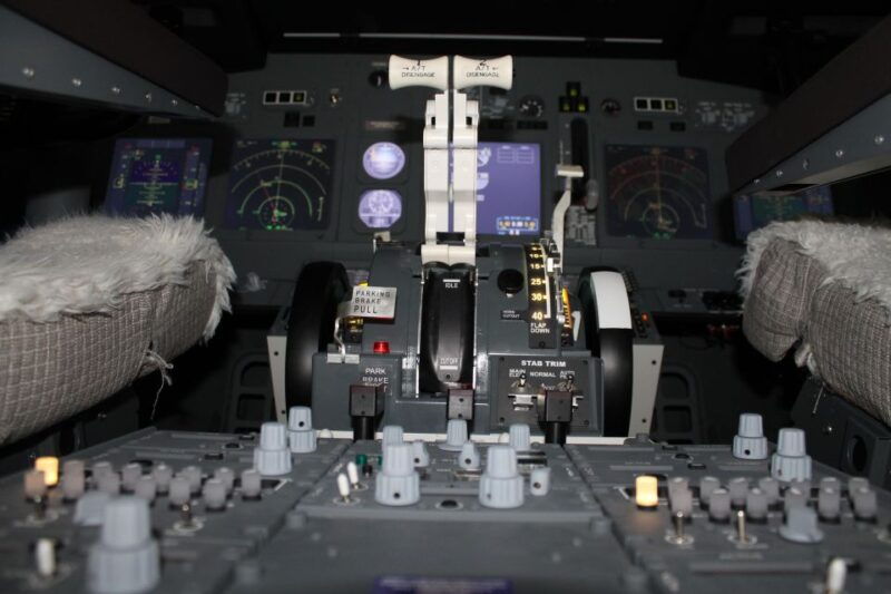 professional-boeing-737-800-simulator-100-minutes