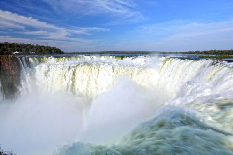 puerto-iguazu-iguazu-falls-argentinian-side-full-day-tour