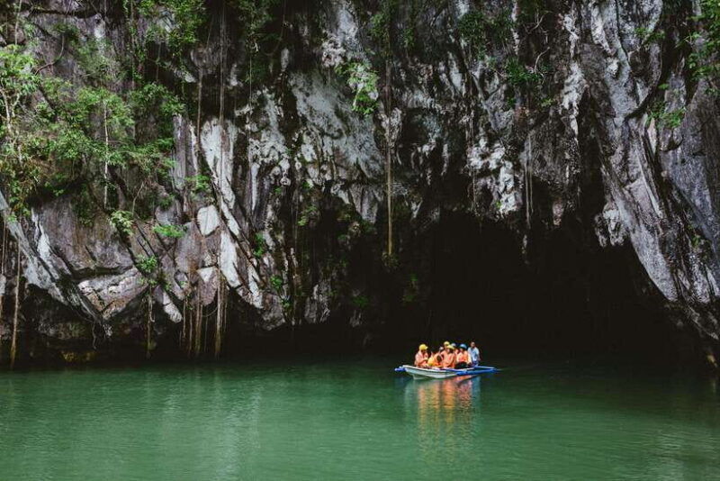 puerto-princesa-underground-river-and-firefly-watching-tour