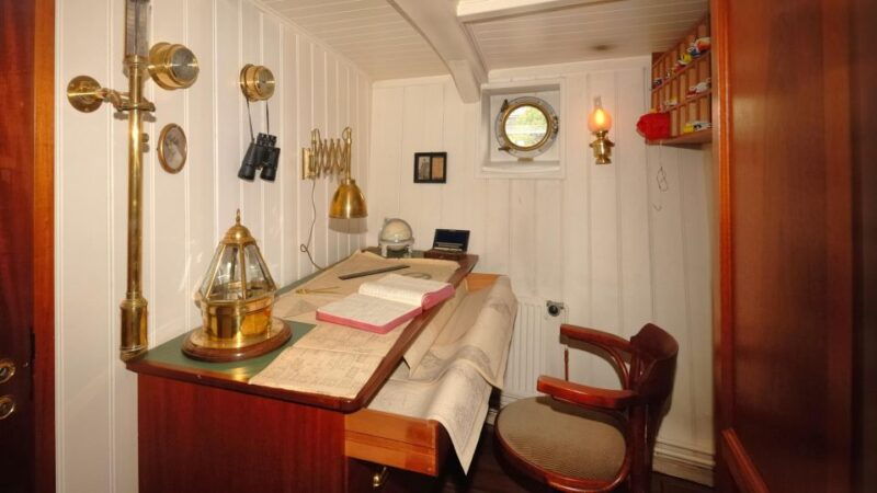 rickmer-rickmers-museum-guided-tour-with-transfers