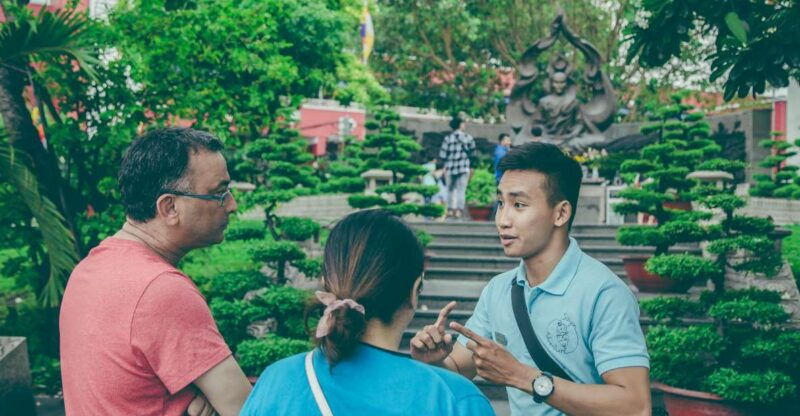 saigon-half-day-private-city-tour-by-car