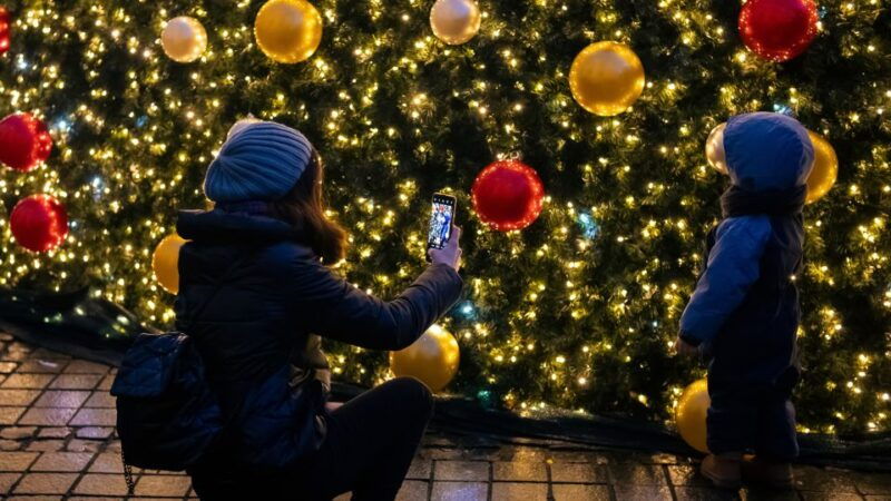 salzburg-christmas-market-magic-with-a-local