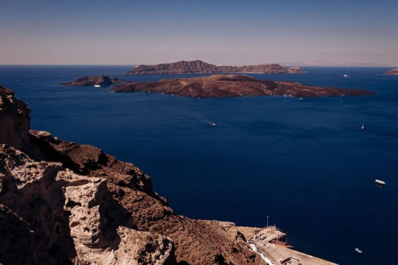 santorini-boat-cruise-to-the-famous-volcano-in-caldera
