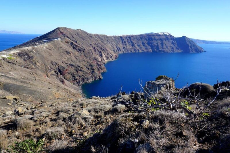 santorini-caldera-hike-from-fira-to-oia