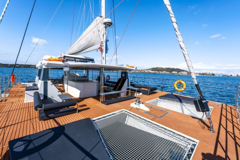 santorini-catamaran-caldera-cruise-with-meal-and-drinks-2
