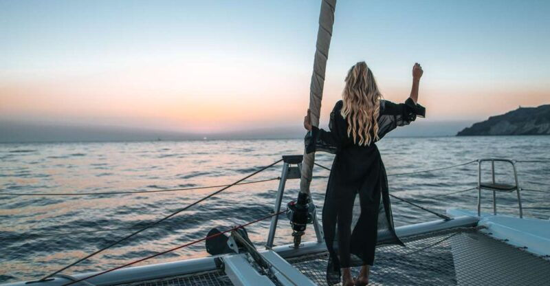 santorini-catamaran-cruise-with-swimming-meal-and-open-bar