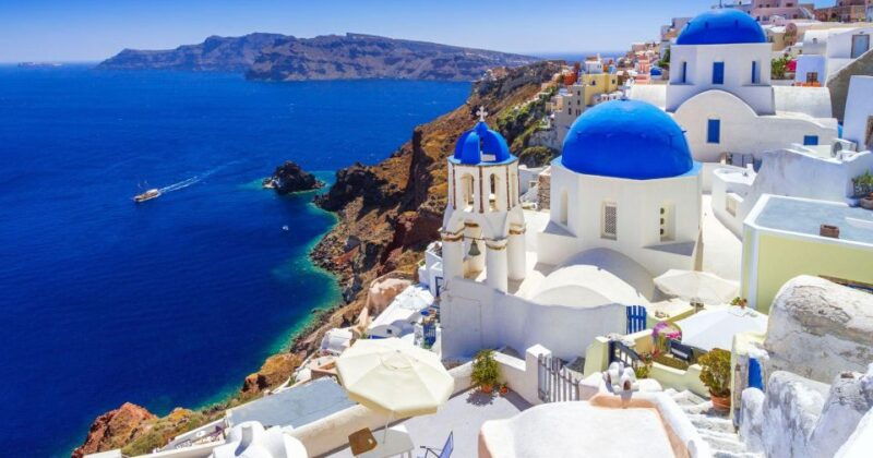 santorini-highlights-prive-tour-wine-tasting-local-guide