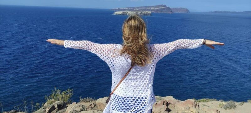 santorini-highlights-tour-with-wine-tasting