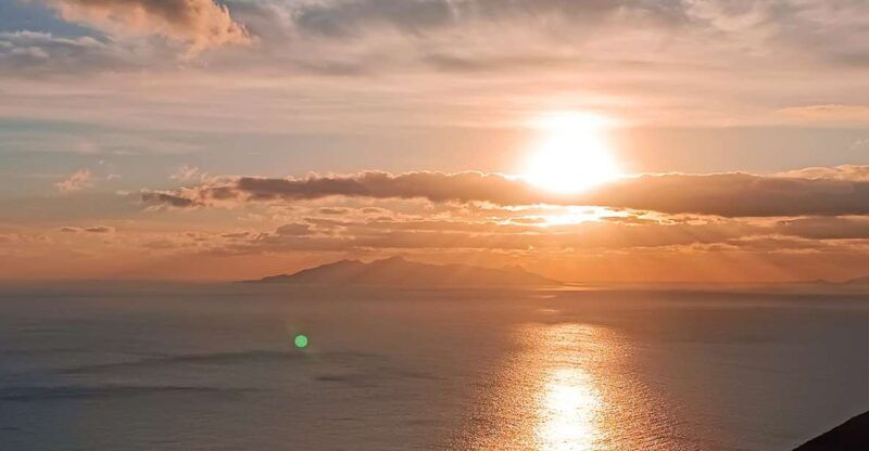 santorini-private-guided-sunrise-tour-with-a-sunrise-view