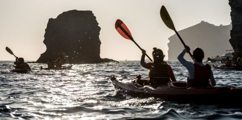 santorini-sunset-sea-kayak-with-light-dinner