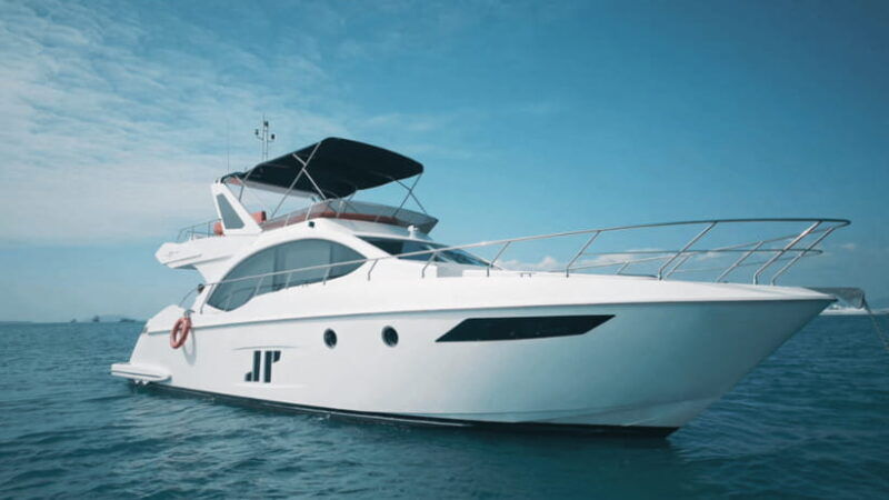 sanya-yacht-or-catamaran-sailing-experience
