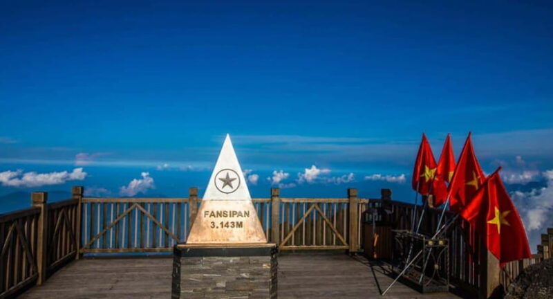 sapa-2-day-trek-to-fansipan-indochinas-highest-peak