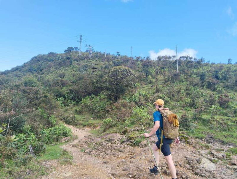 sapa-climb-up-to-fansipan-mountain-with-local-guide