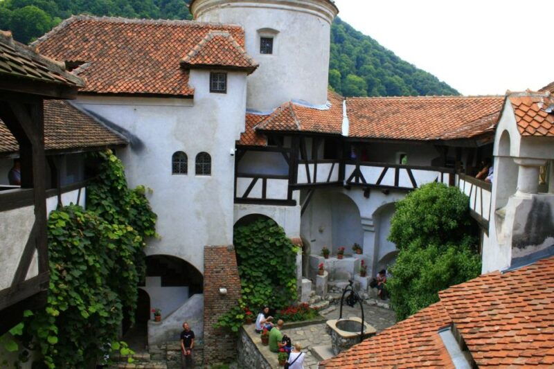 sb03-day-tour-to-brasov-and-draculas-castle