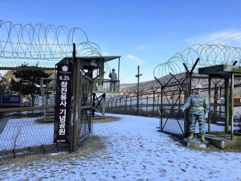 seoul-dmz-peace-trail-barracks-aegibong-war-museum-tour