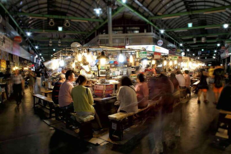 seoul-evening-tourgwangjang-marketnaksan-parkeungbongsan