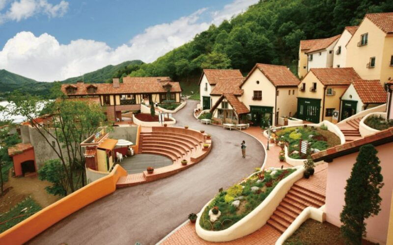 seoul-nami-petite-france-italian-village-railbike-option