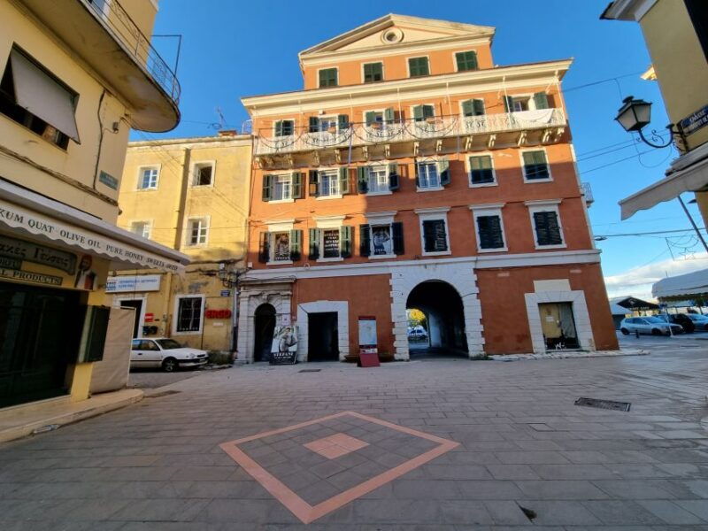 shadows-of-the-past-corfu-town-dark-history-walking-tour-2