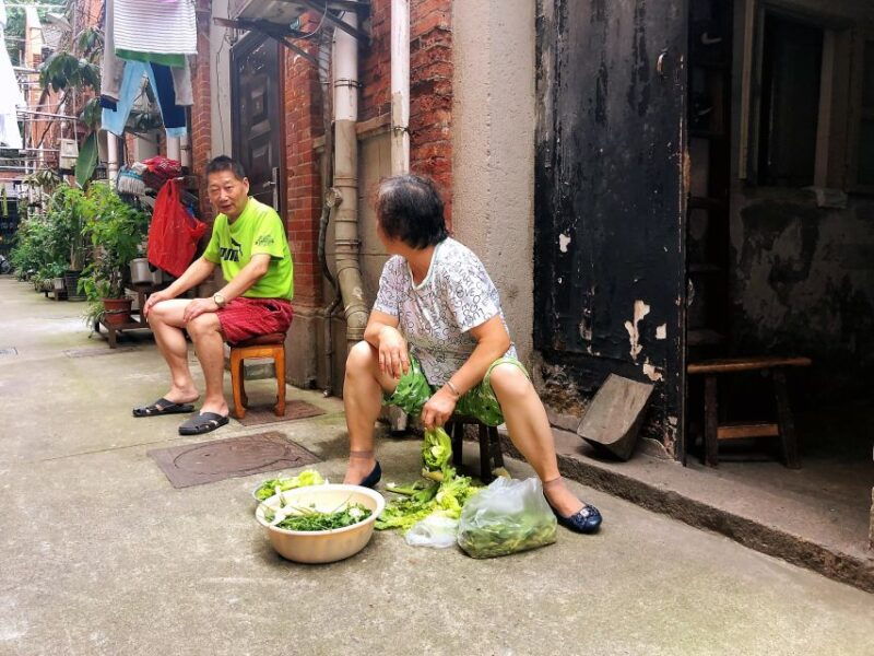 shanghai-3-hour-biking-and-local-food-tour