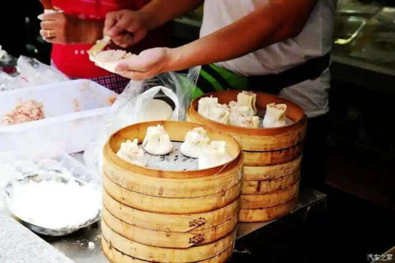 shanghai-foodie-tour-for-6-hour-layover-in-pudong-watertown