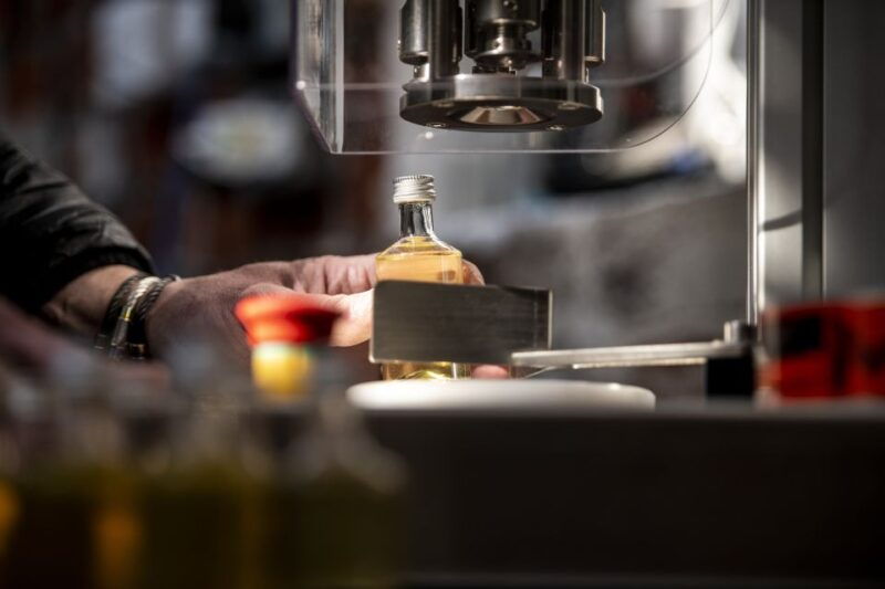 sheffield-gin-distillery-tasting-visit-with-guided-tour