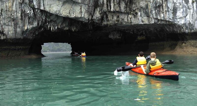 shore-excursion-halong-bay-day-cruise-from-halong-port