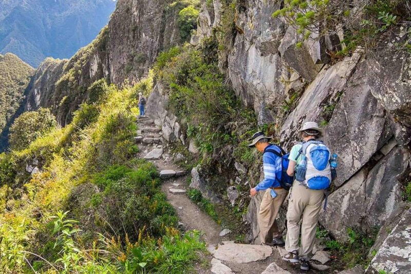 short-inca-trail-tour-2-days-to-machu-picchu