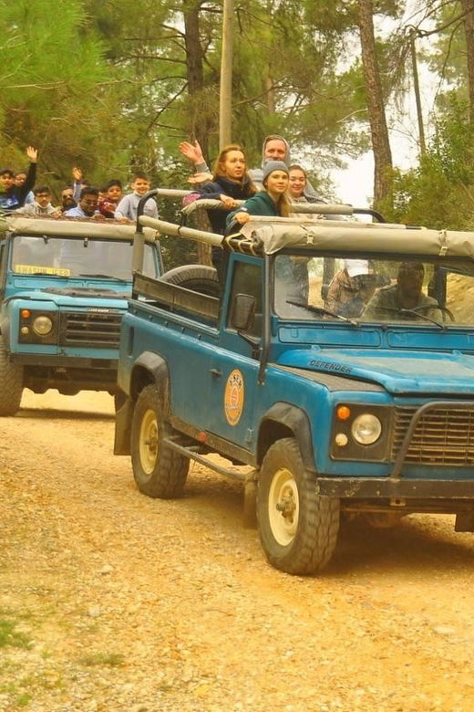 side-jeep-safari-tour-with-lunch-and-green-canyon-see