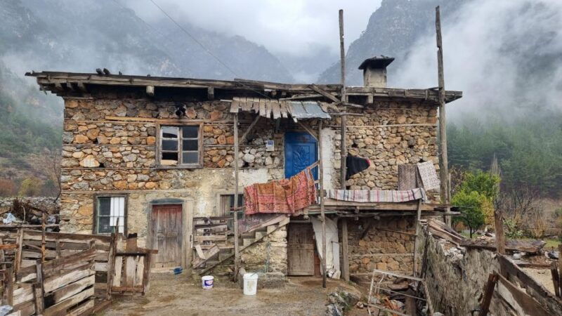 sidegolden-cradle-cavern-ormana-village-tour