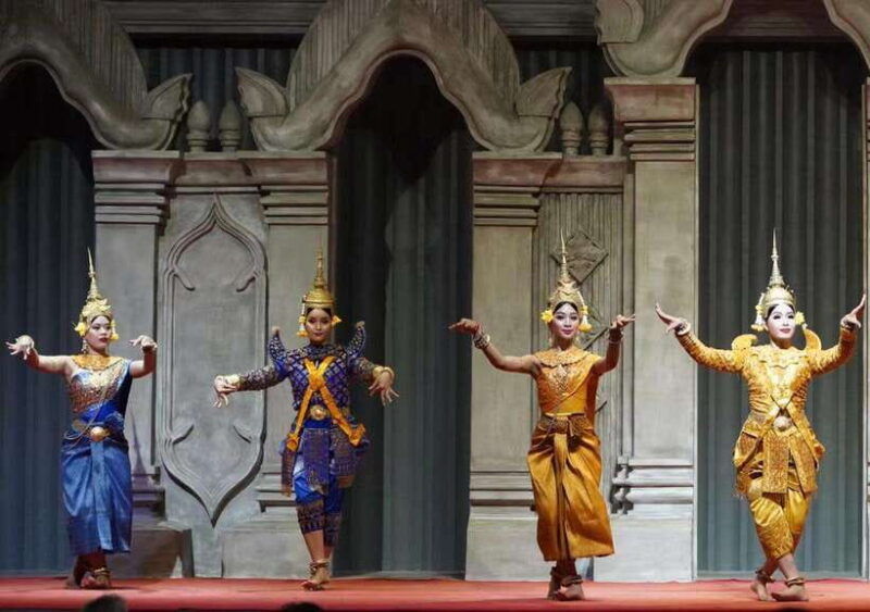 siem-reap-amazon-angkor-buffet-traditional-fairy-dance-show
