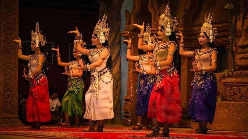 siem-reap-apsara-dance-show-and-dinner-with-hotel-pickup