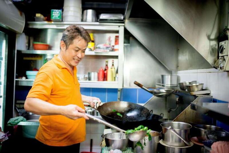 singapore-hawker-culture-food-tour-and-sightseeing