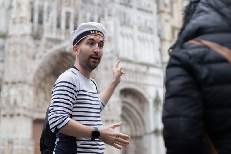 small-group-guided-tour-of-the-secret-history-of-rouen